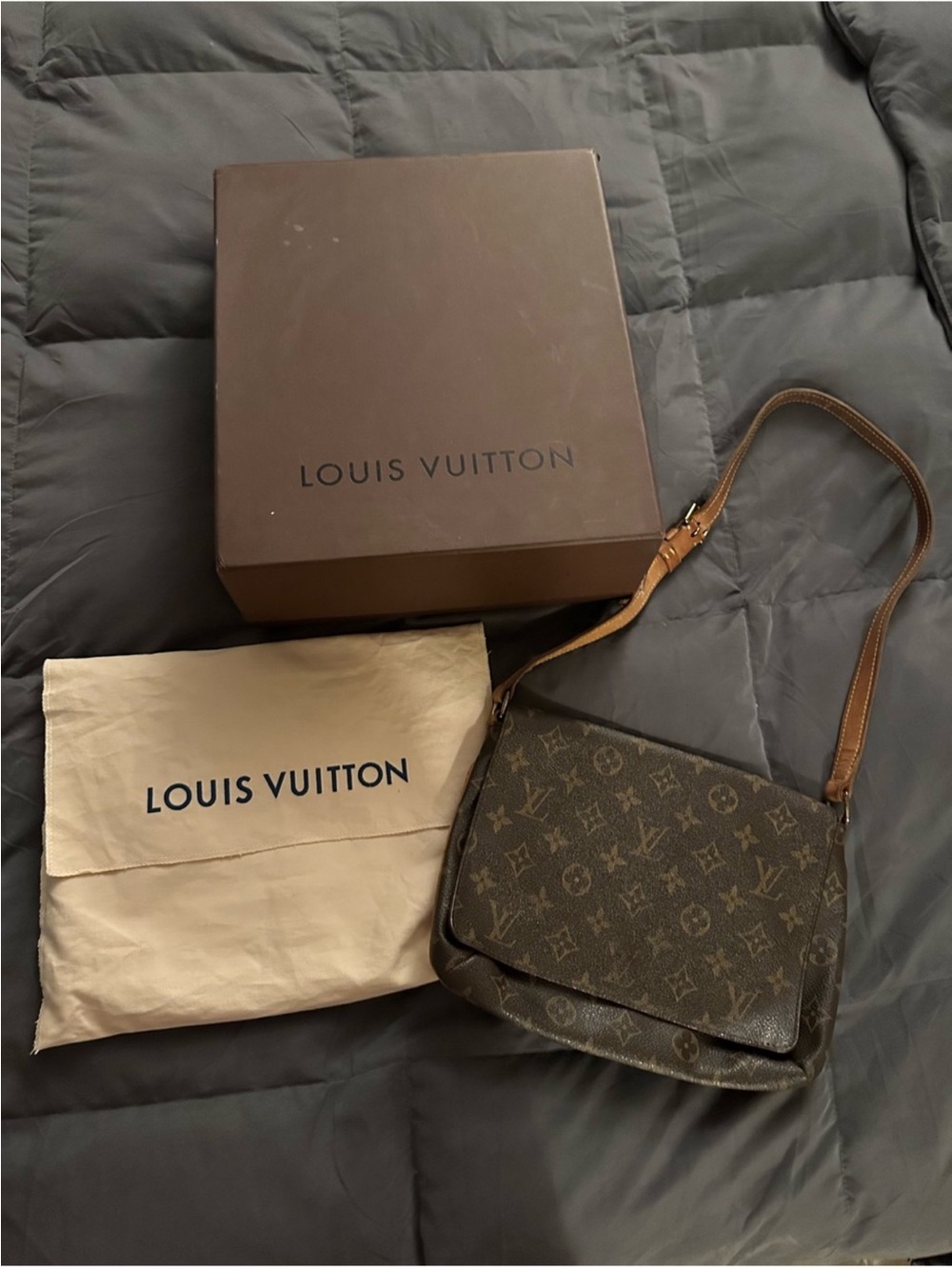 Louis Vuitton Monogram shoulder Bag in Brown with Tan Strap